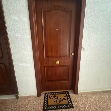 Privada Jerez 2 Проживание в семье